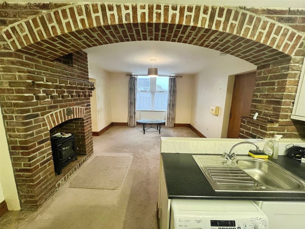 Property photo 2 of 13 Picture No. 04