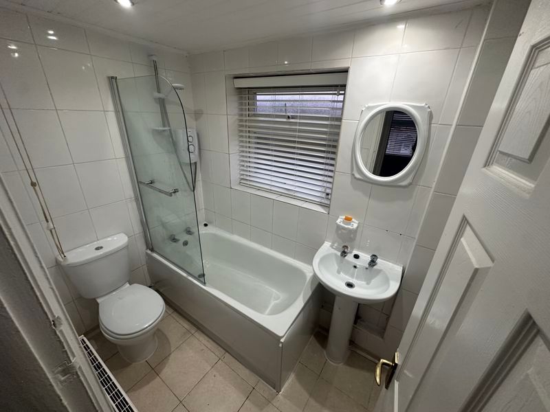 Property photo 2 of 15 Bathroom