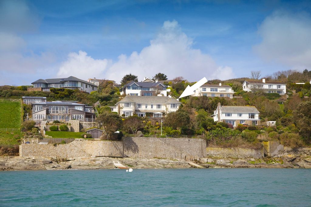 Property photo 2 of 49 3471485