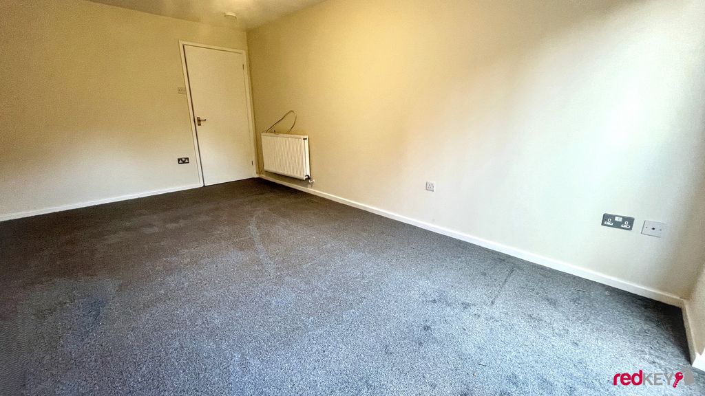 Property photo 2 of 5 Lounge