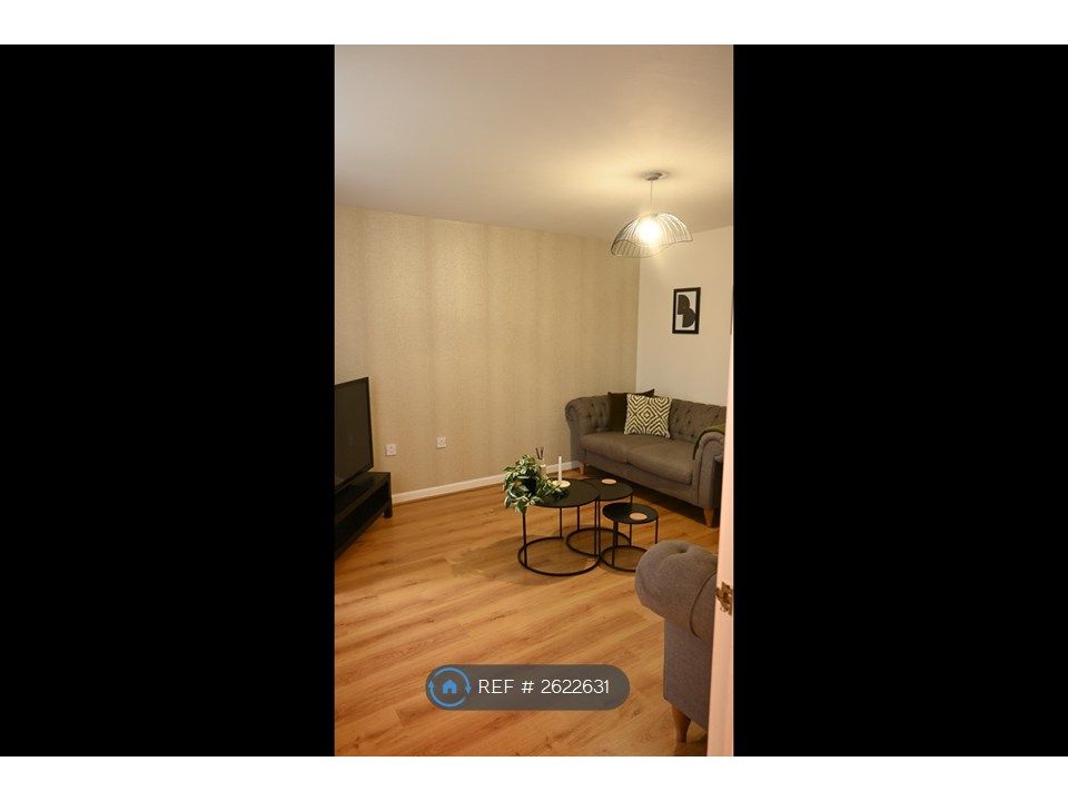 Property photo 2 of 35