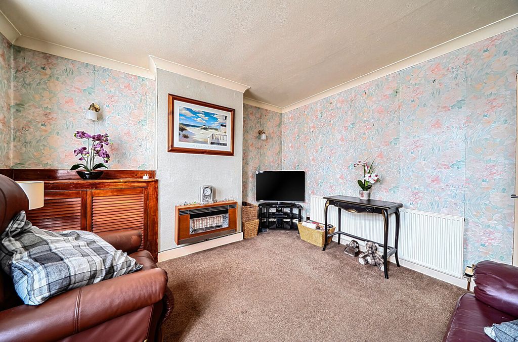 Property photo 2 of 23 Living Room