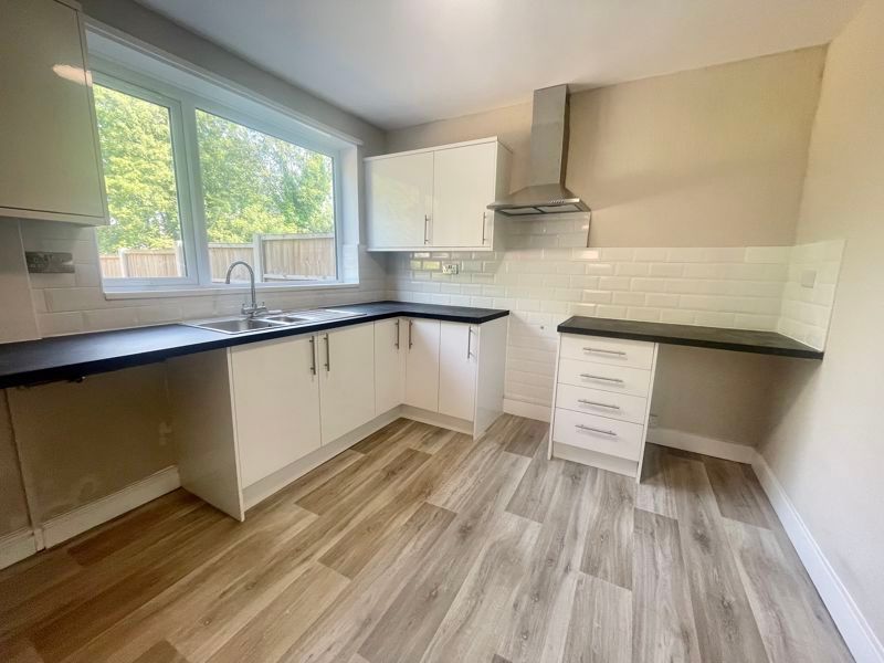 Property photo 1 of 15 Photo 12