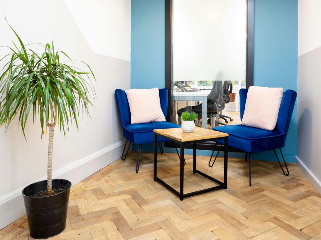 Property photo 1 of 5 Breakoutlounge.Jpg