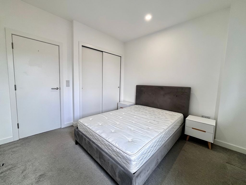 Property photo 3 of 7 21 Darwin Bedroom