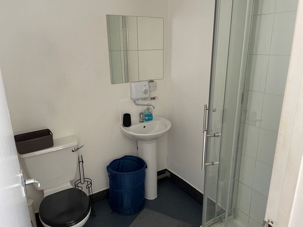 Property photo 3 of 3