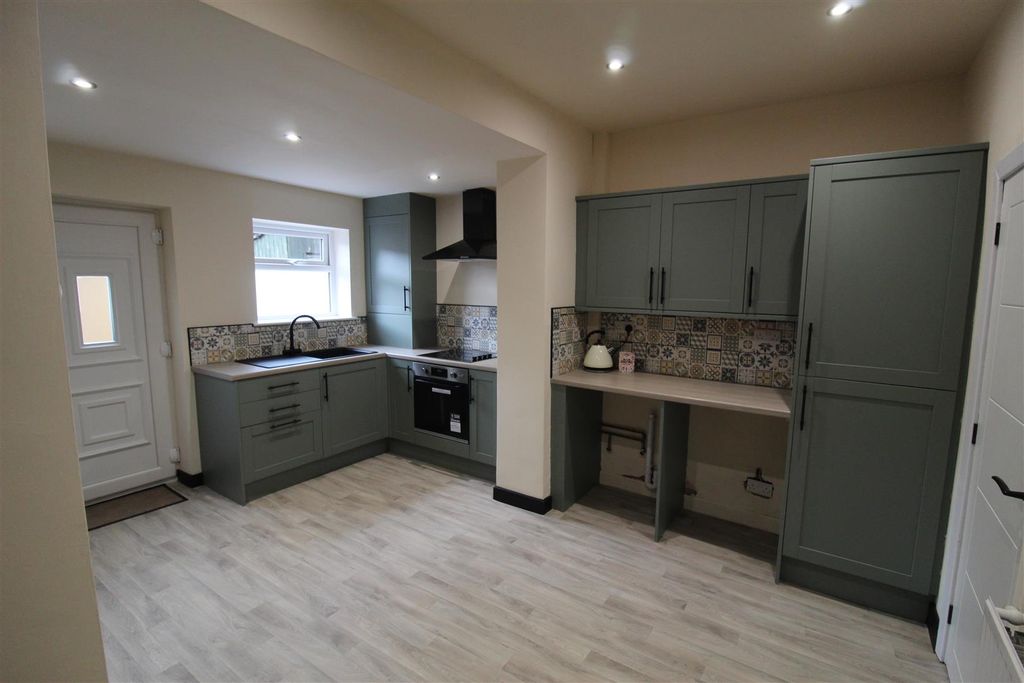 Property photo 2 of 13 Img_0196.Jpg