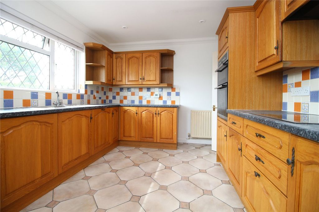 Property photo 3 of 14 Picture No. 10