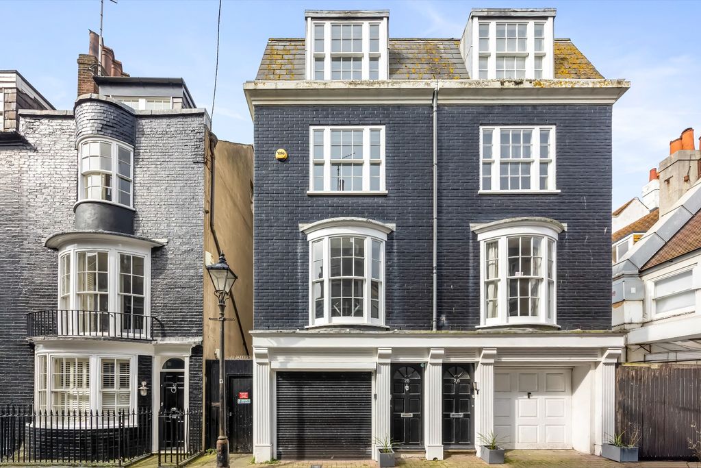 Property photo 1 of 16 5033350