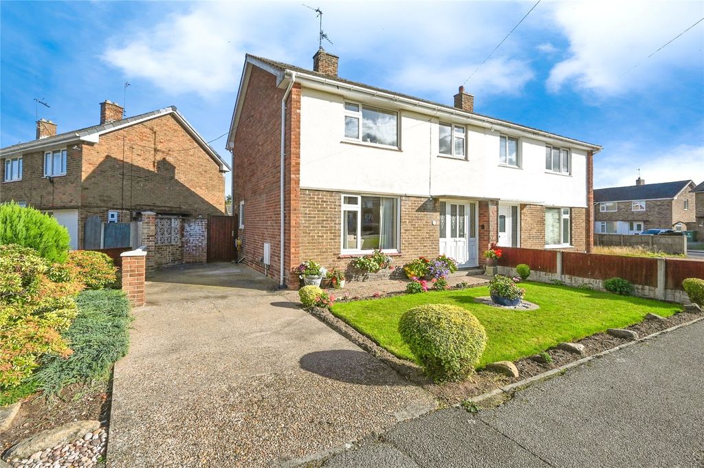 Property photo 1 of 17 Front