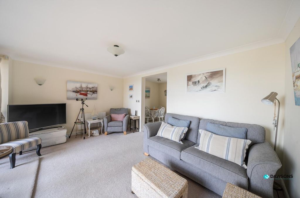Property photo 3 of 24 E0Feba91-6F42-4814-830c-54F67A8Df8E0.Jpg