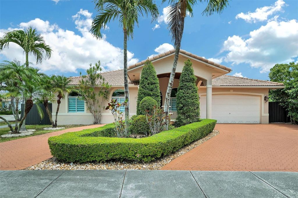 Property photo 1 of 32