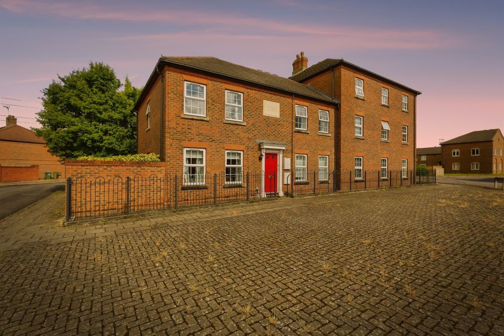 Property photo 1 of 15 Image