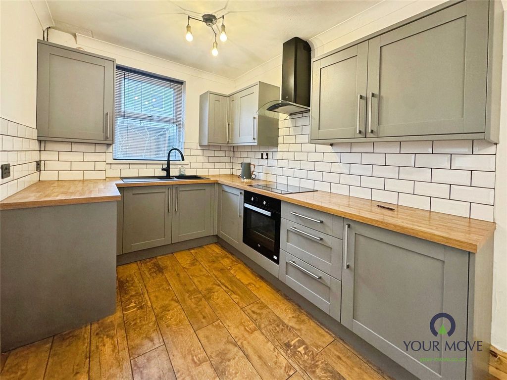 Property photo 2 of 10 Picture No. 17