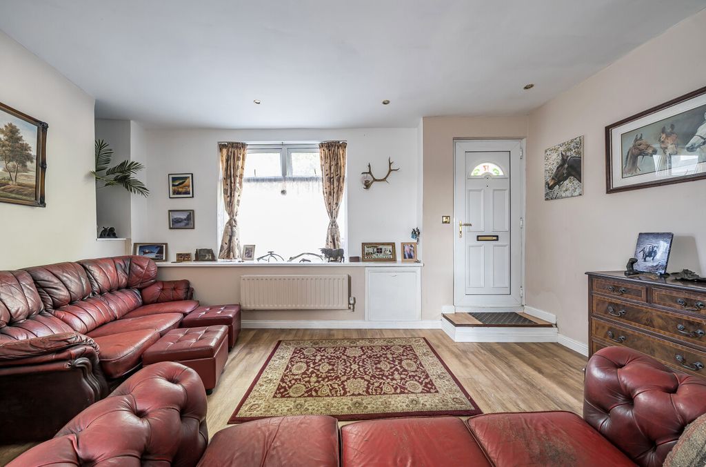 Property photo 3 of 17 3 - 1345353-6-68Af35E...