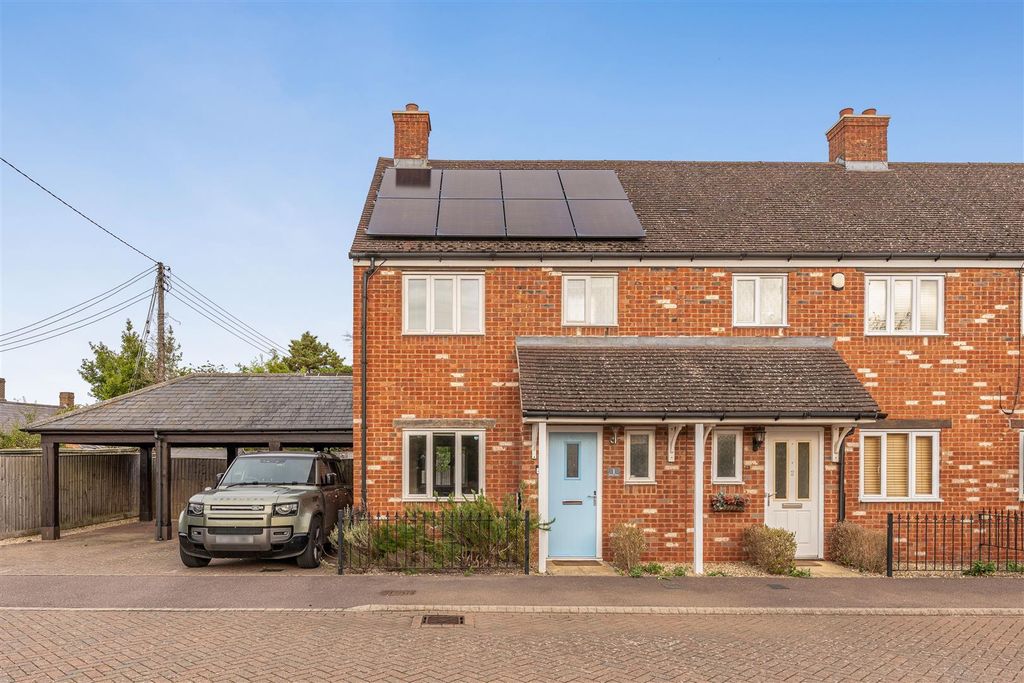 Property photo 1 of 18 1 Pinson Close, Little Bourton-1.Jpg