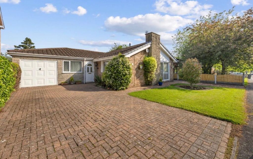 Property photo 1 of 20