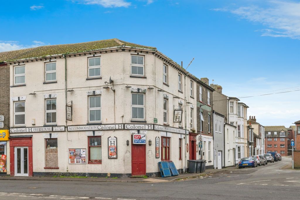 Property photo 2 of 16