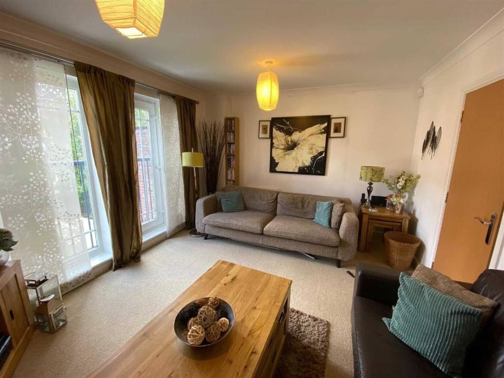 Property photo 2 of 16 Gallery