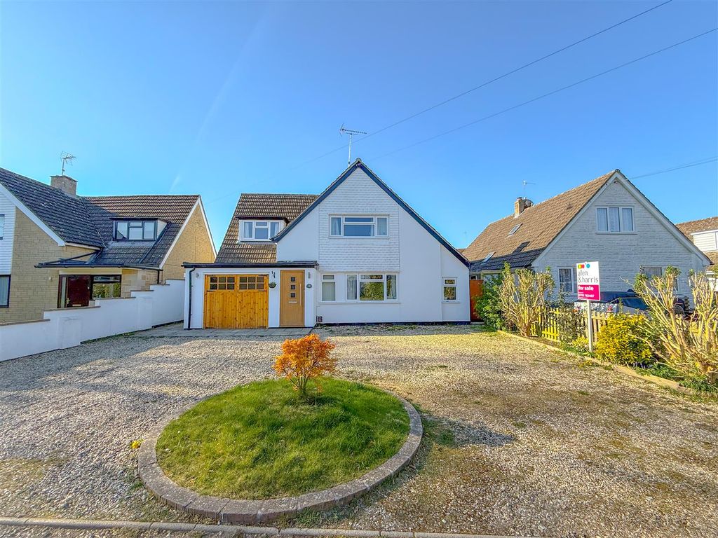 Property photo 1 of 28