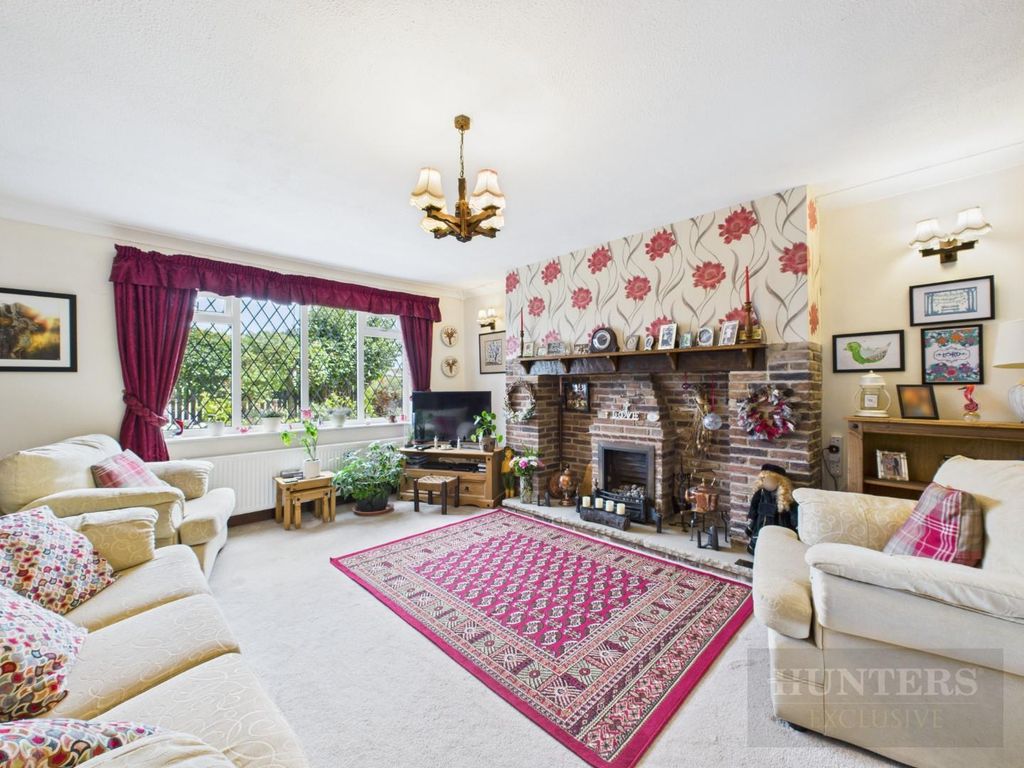 Property photo 3 of 22 Cam05333G0-Pr0220-Still017.Jpg