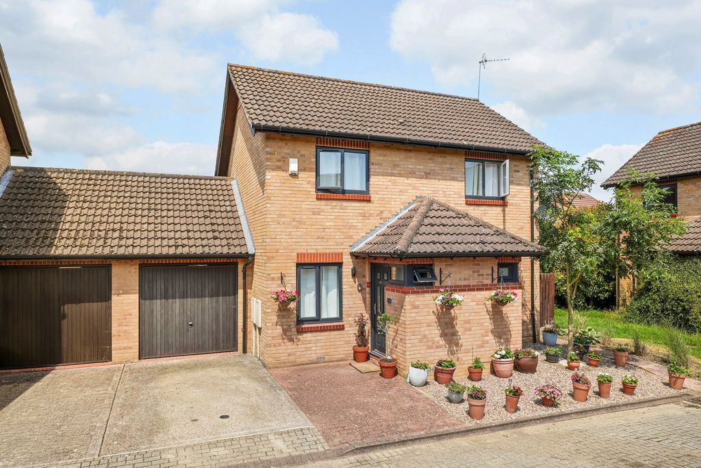 Property photo 1 of 23