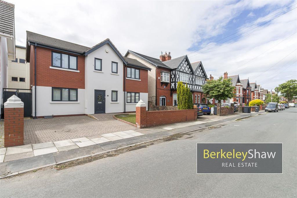 Property photo 1 of 20 Kimberley Drive