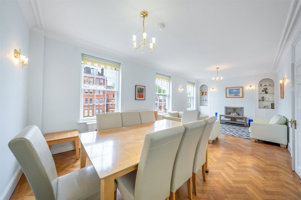 Property photo 3 of 15 Picture No. 27