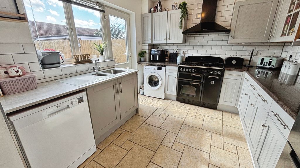 Property photo 1 of 14 Kitchen