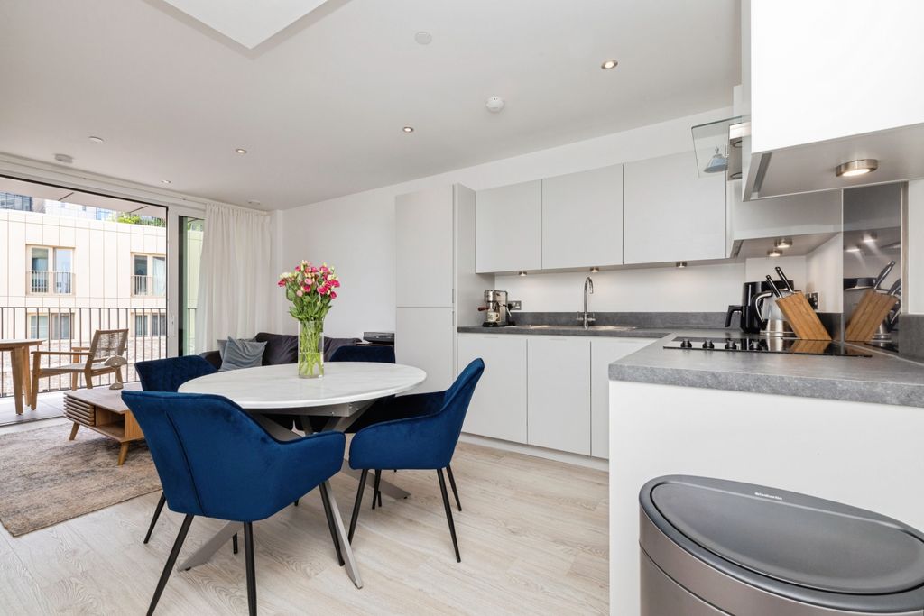Property photo 2 of 22 Open Plan Living
