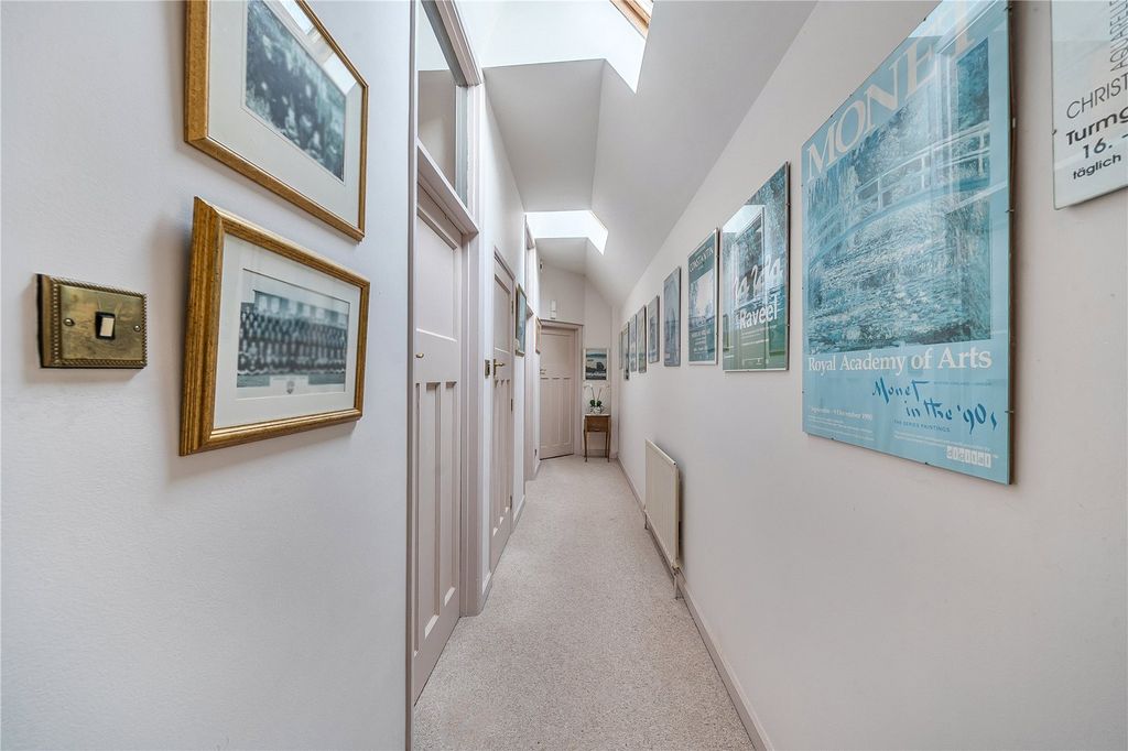 Property photo 3 of 29 Hallway