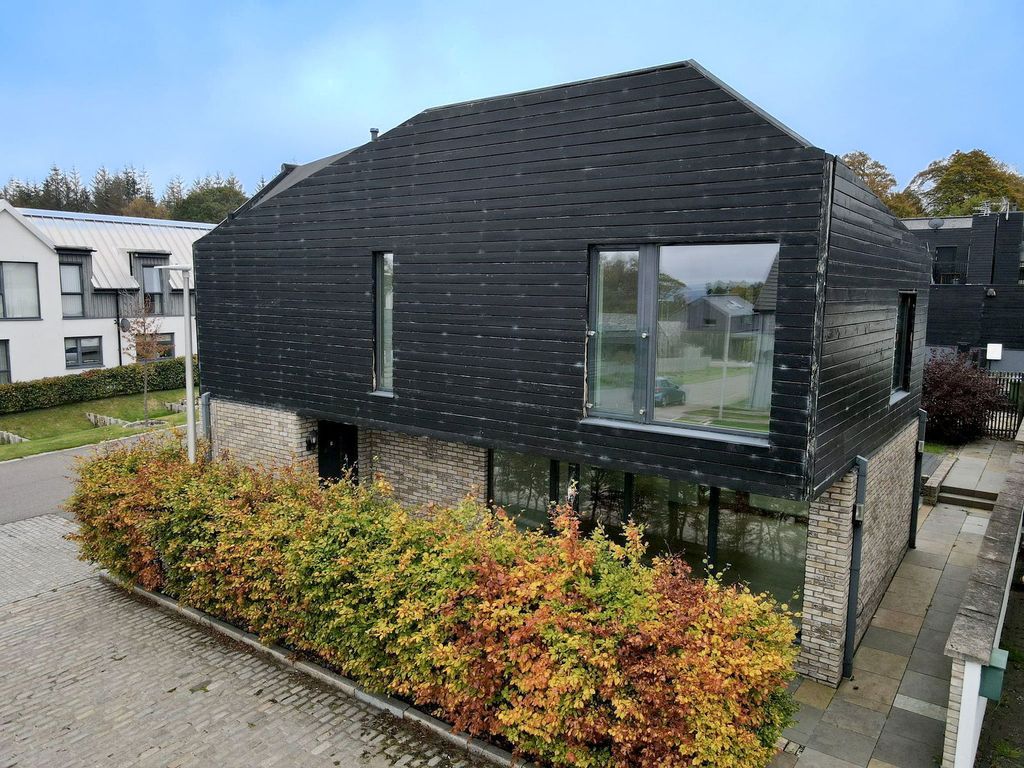 Property photo 1 of 29