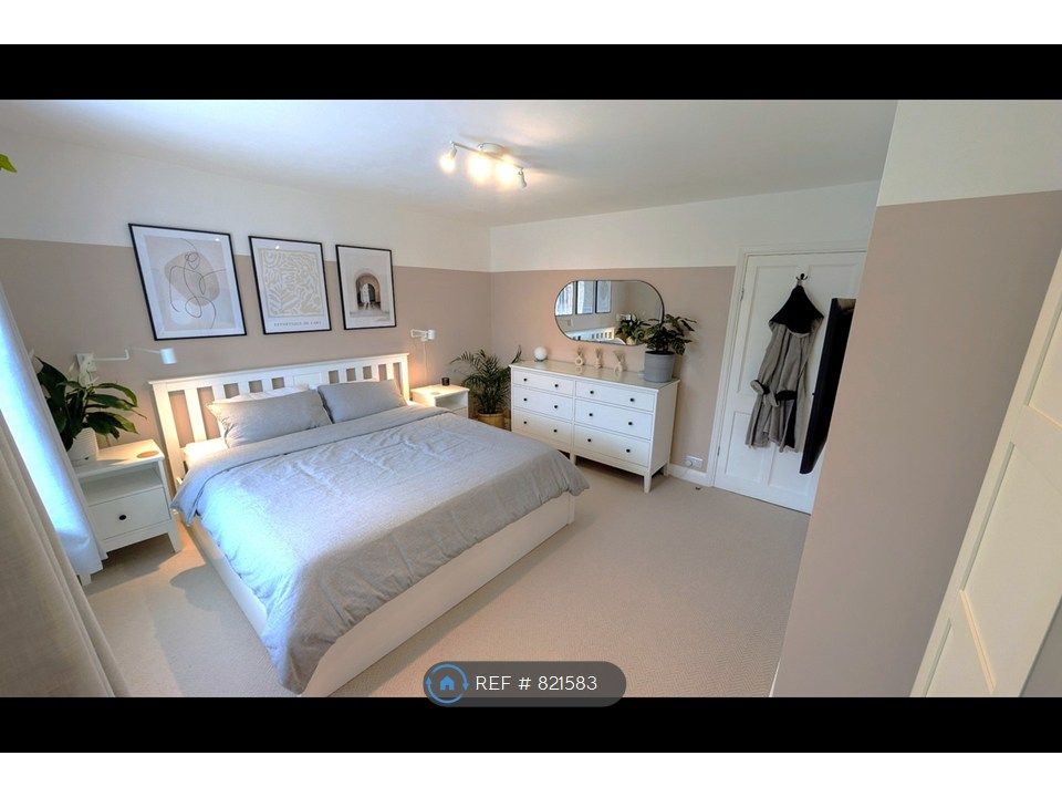 Property photo 1 of 9 Bedroom 1