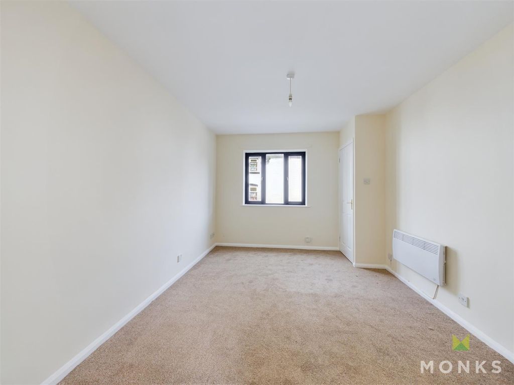 Property photo 3 of 9 Y-Gfgenvxeemymbj0Vbsva.Jpg