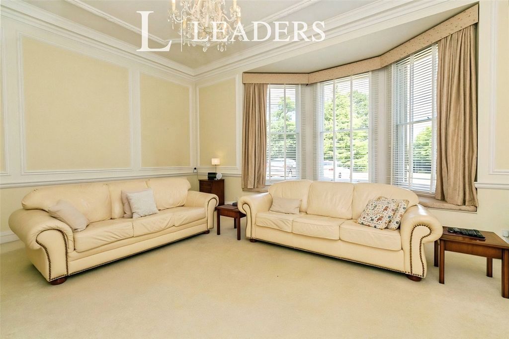 Property photo 1 of 24 Picture No. 48