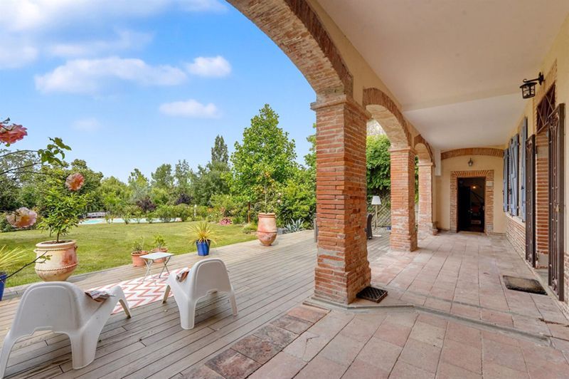 Property photo 3 of 18 Photo 3