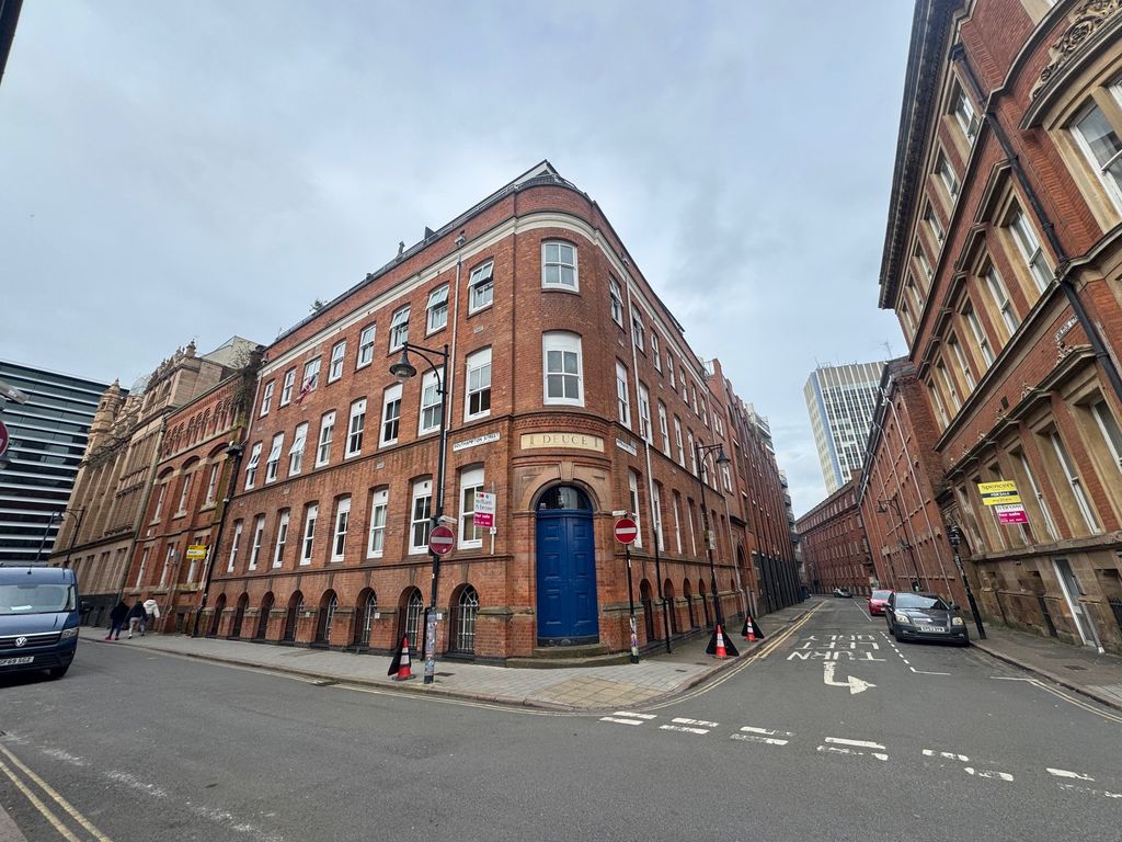 Property photo 1 of 7 Front