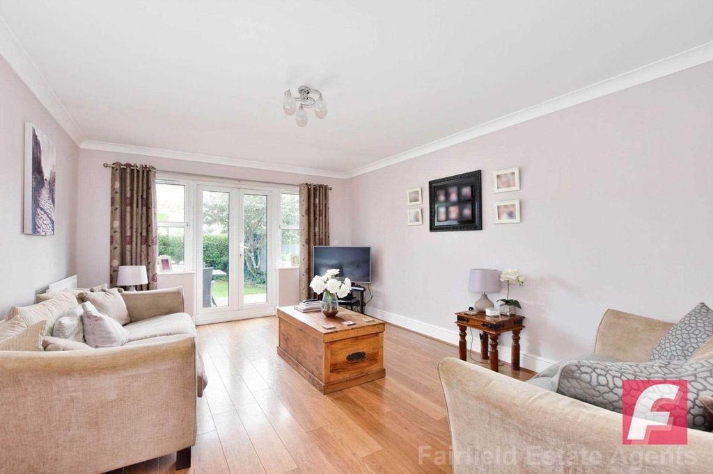 Property photo 3 of 16