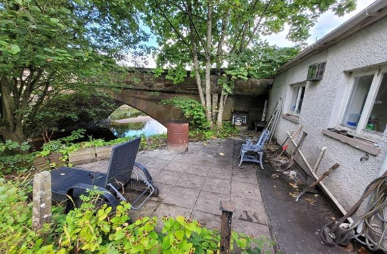 Property photo 3 of 4