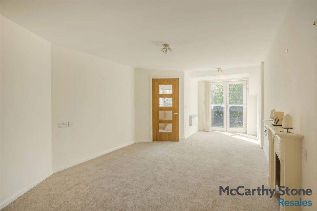 Property photo 3 of 20 8688407-Interior12.Jpg