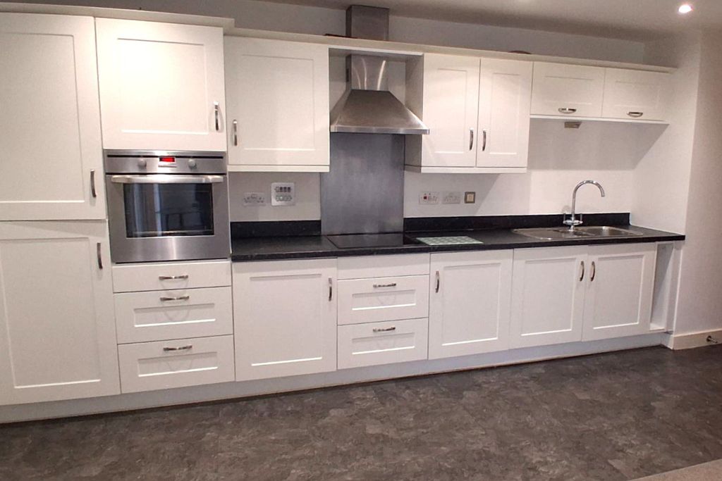 Property photo 2 of 7 Picture No. 10