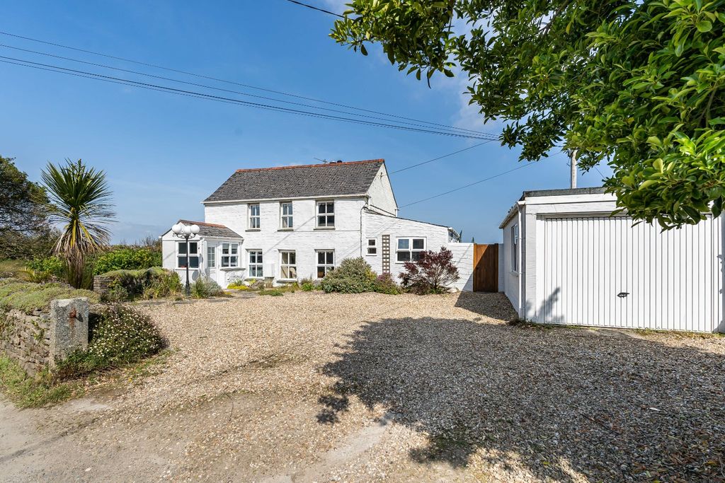 Property photo 2 of 37 4932542