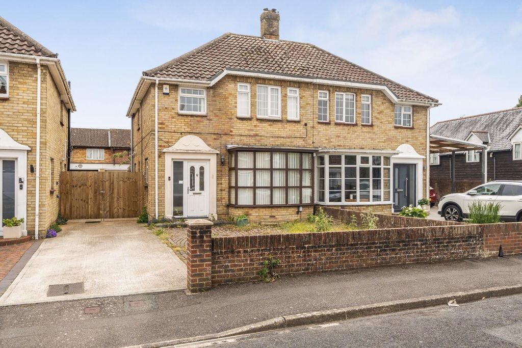 Property photo 1 of 15 1463593-22-6A0Dd0De7Fab2.Jpg