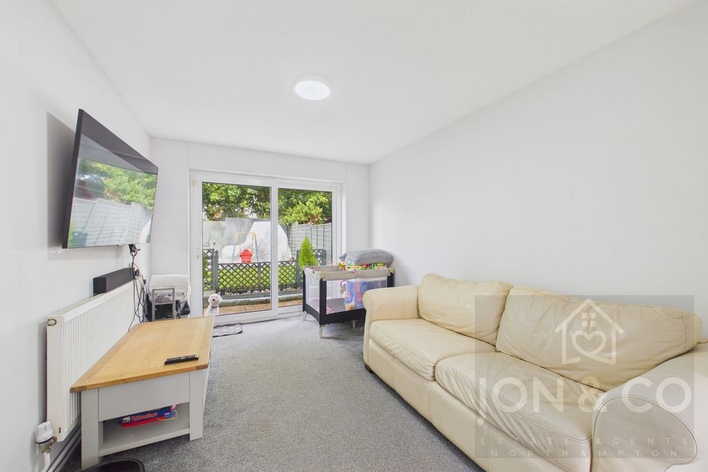 Property photo 3 of 11
