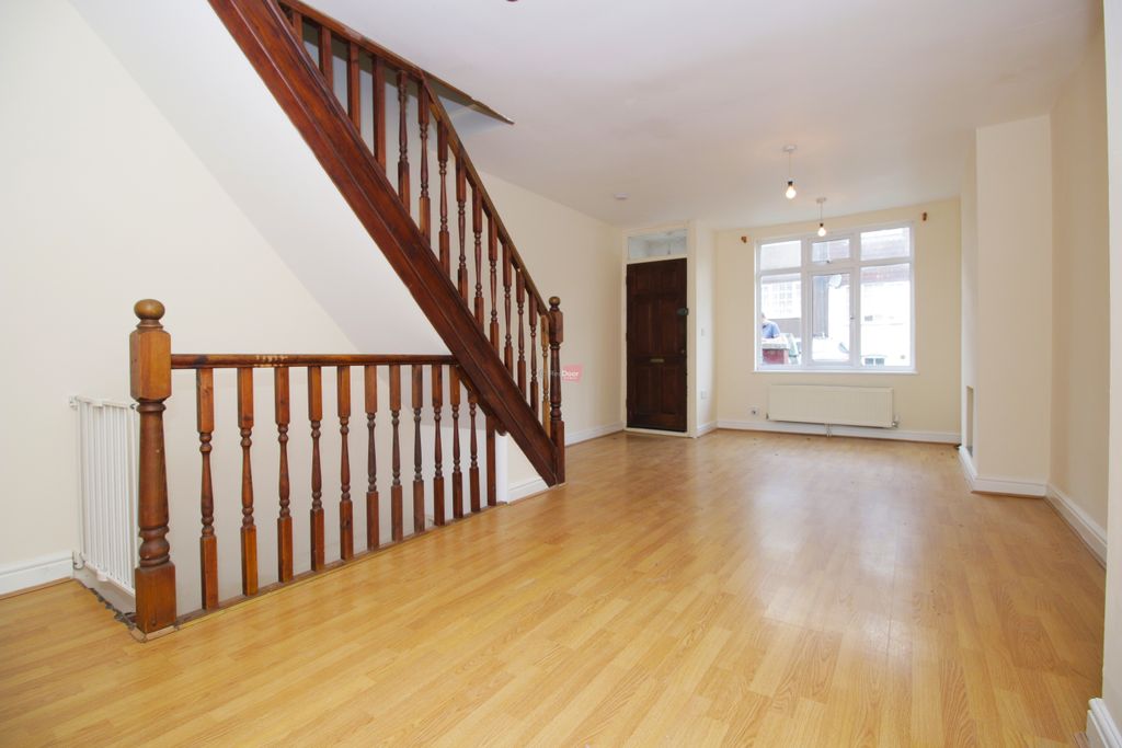 Property photo 2 of 10 Photo 16