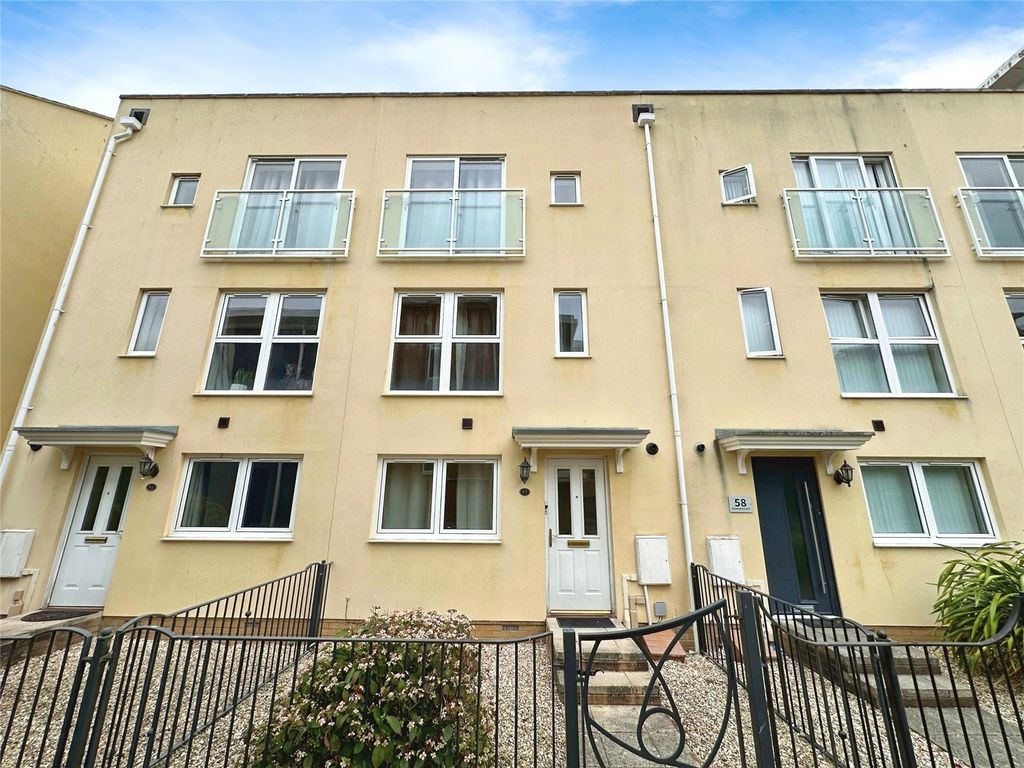 Property photo 1 of 16 Front