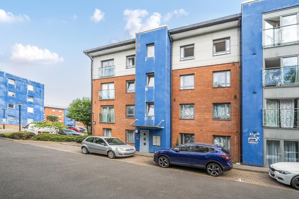 Property photo 1 of 18 External View