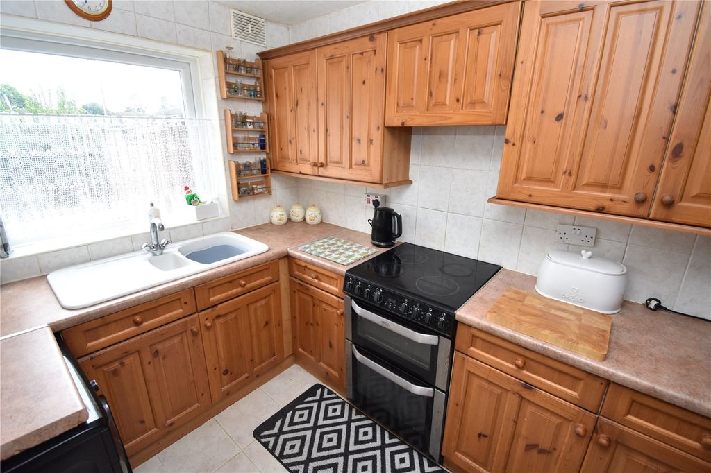 Property photo 3 of 12 Picture No. 04