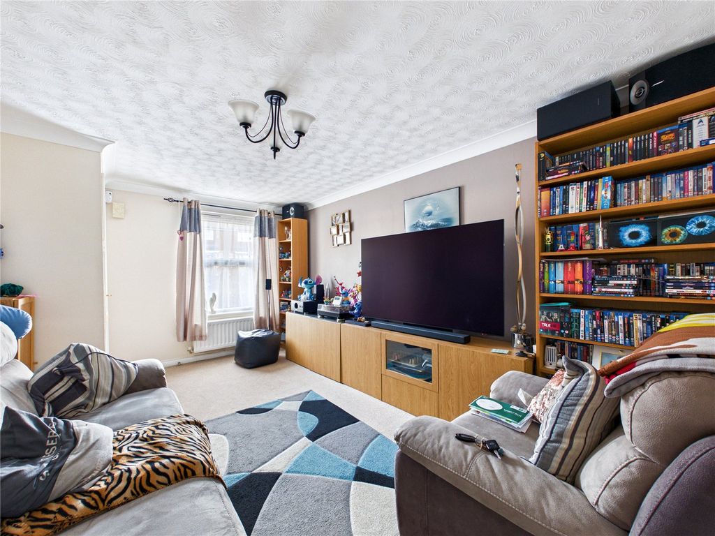 Property photo 3 of 8 Picture No. 06