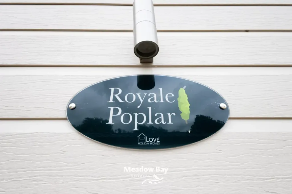 Property photo 2 of 18 2022 Love Royale Poplar 38x12 2B 38.Jpg